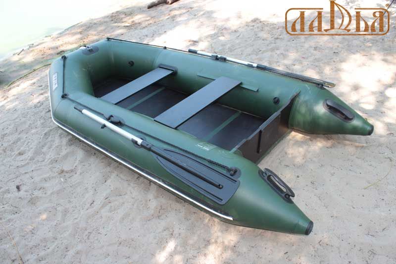 Моторний надувний човен Ладья ЛТ-270МВЕ зі слань-книжкою